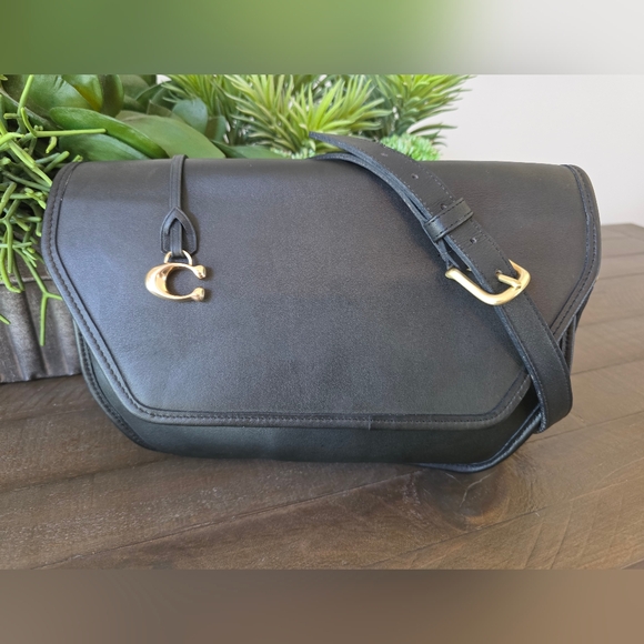 Handbags - Vintage Coach Goemetric Vista Crossbody/Shoulder Bag In Black Leather